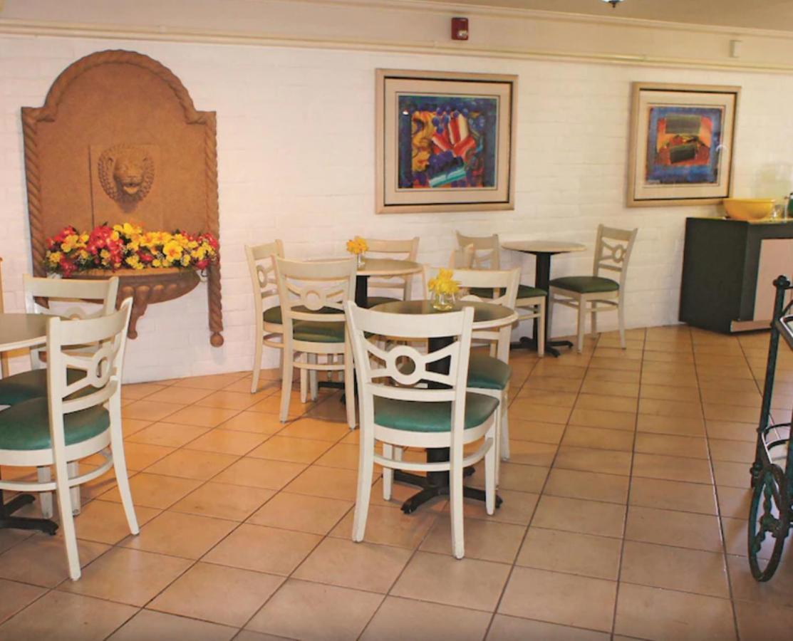 La Quinta Inn By Wyndham Bakersfield South Eksteriør bilde